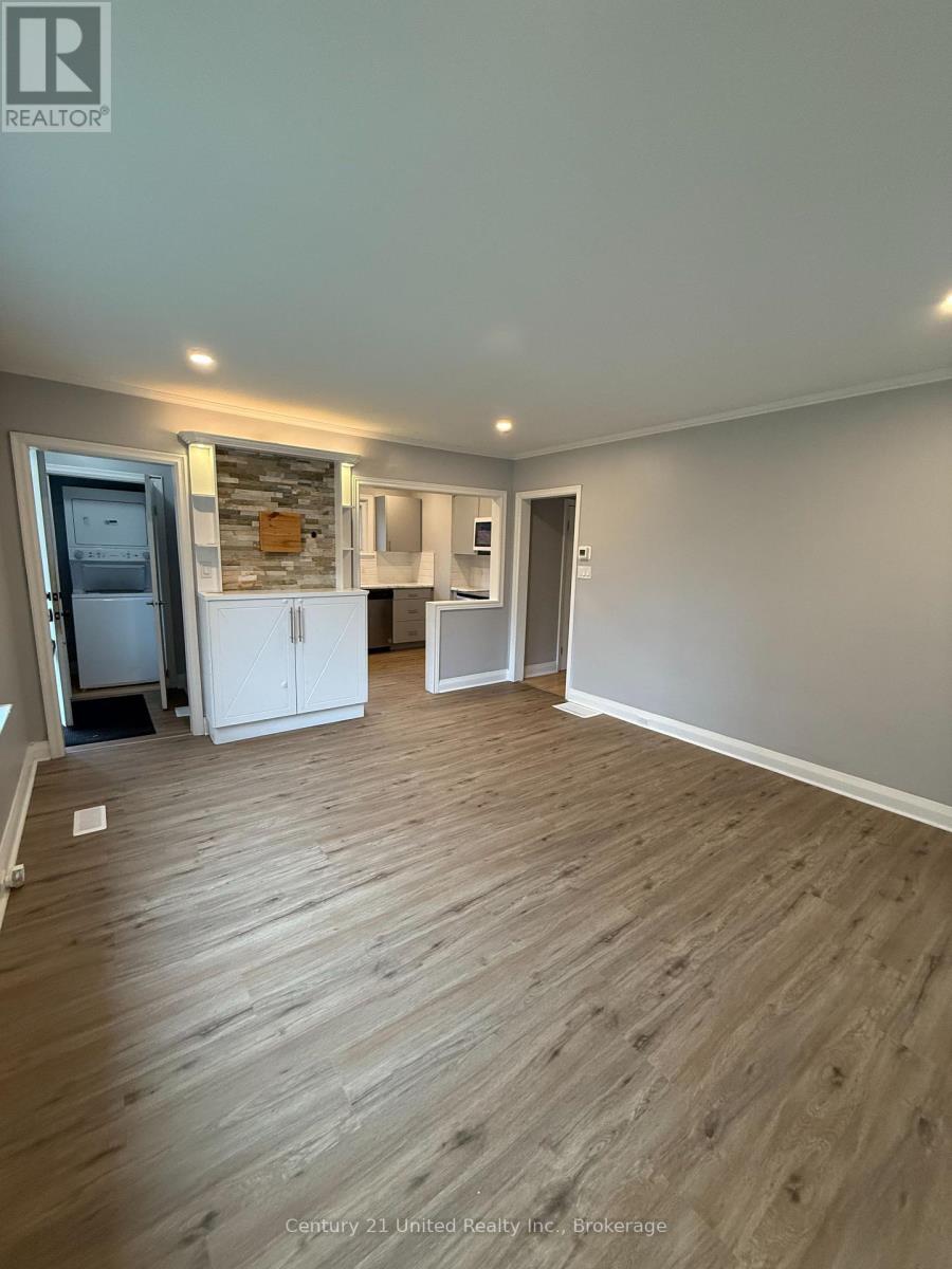 A - 1269 Clonsilla Avenue, Peterborough (Town Ward 3), Ontario  K9J 5Z1 - Photo 3 - X14030552