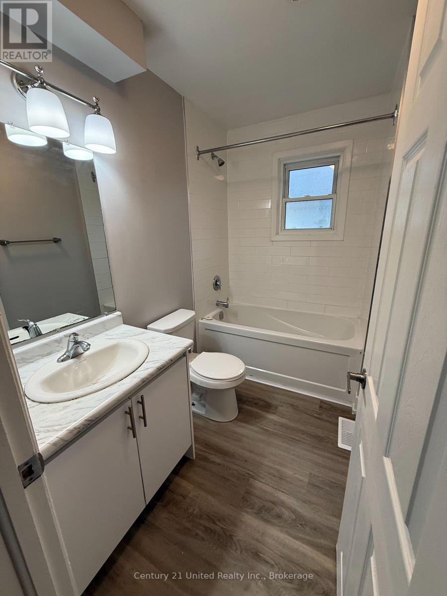 Main Floor - 1055 Western Avenue, Peterborough (Otonabee Ward 1), Ontario  K9J 5W5 - Photo 11 - X14030586
