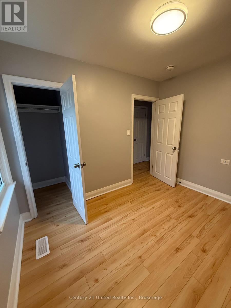 Main Floor - 1055 Western Avenue, Peterborough (Otonabee Ward 1), Ontario  K9J 5W5 - Photo 13 - X14030586