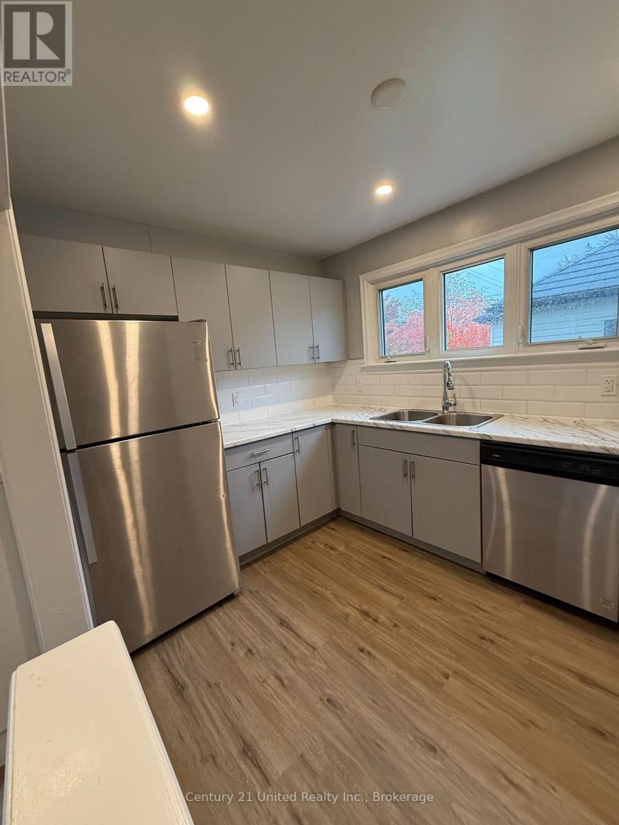 Main Floor - 1055 Western Avenue, Peterborough (Otonabee Ward 1), Ontario  K9J 5W5 - Photo 6 - X14030586