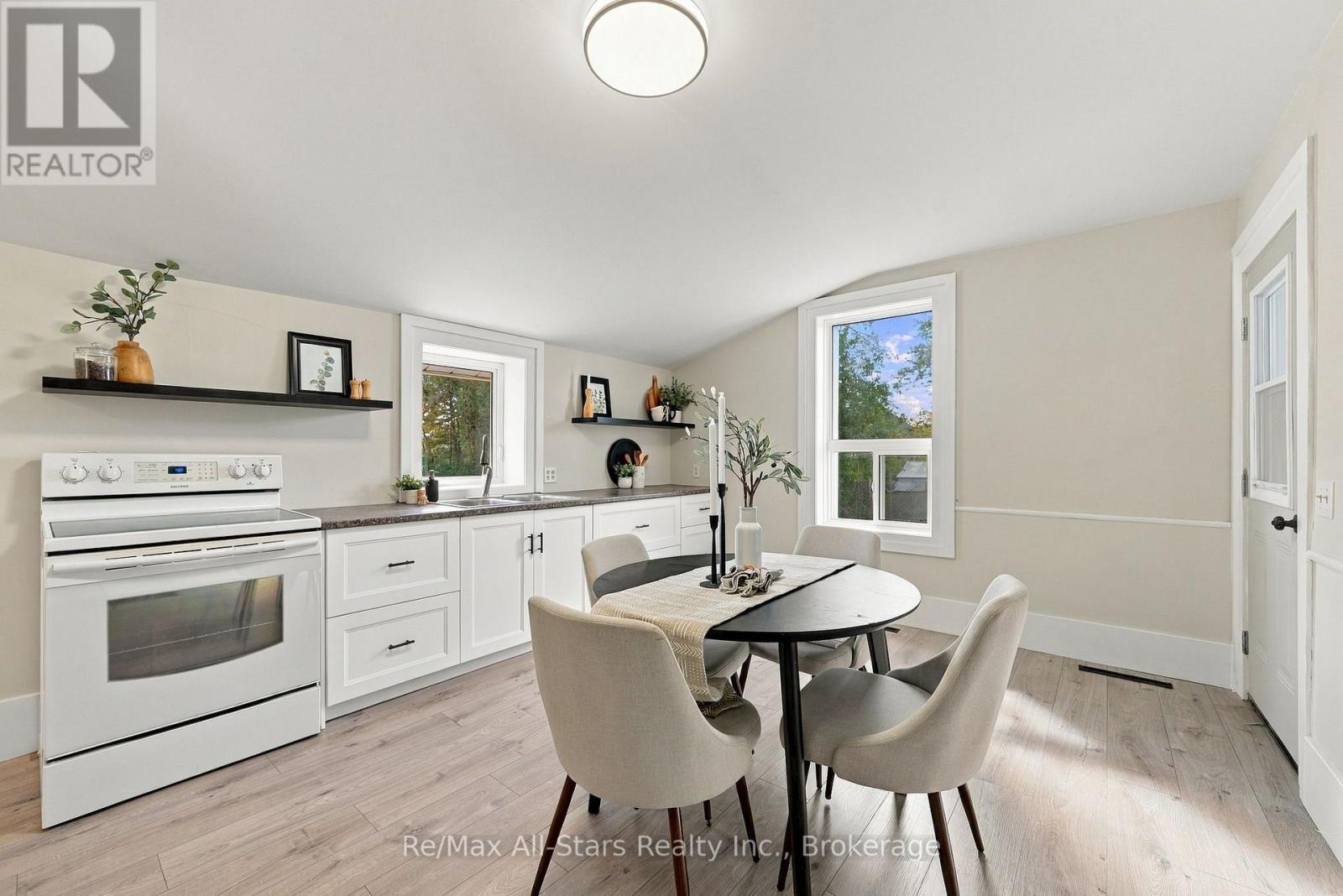 3 Bertie Street, Kawartha Lakes (Lindsay), Ontario  K9V 1H9 - Photo 11 - X14032196