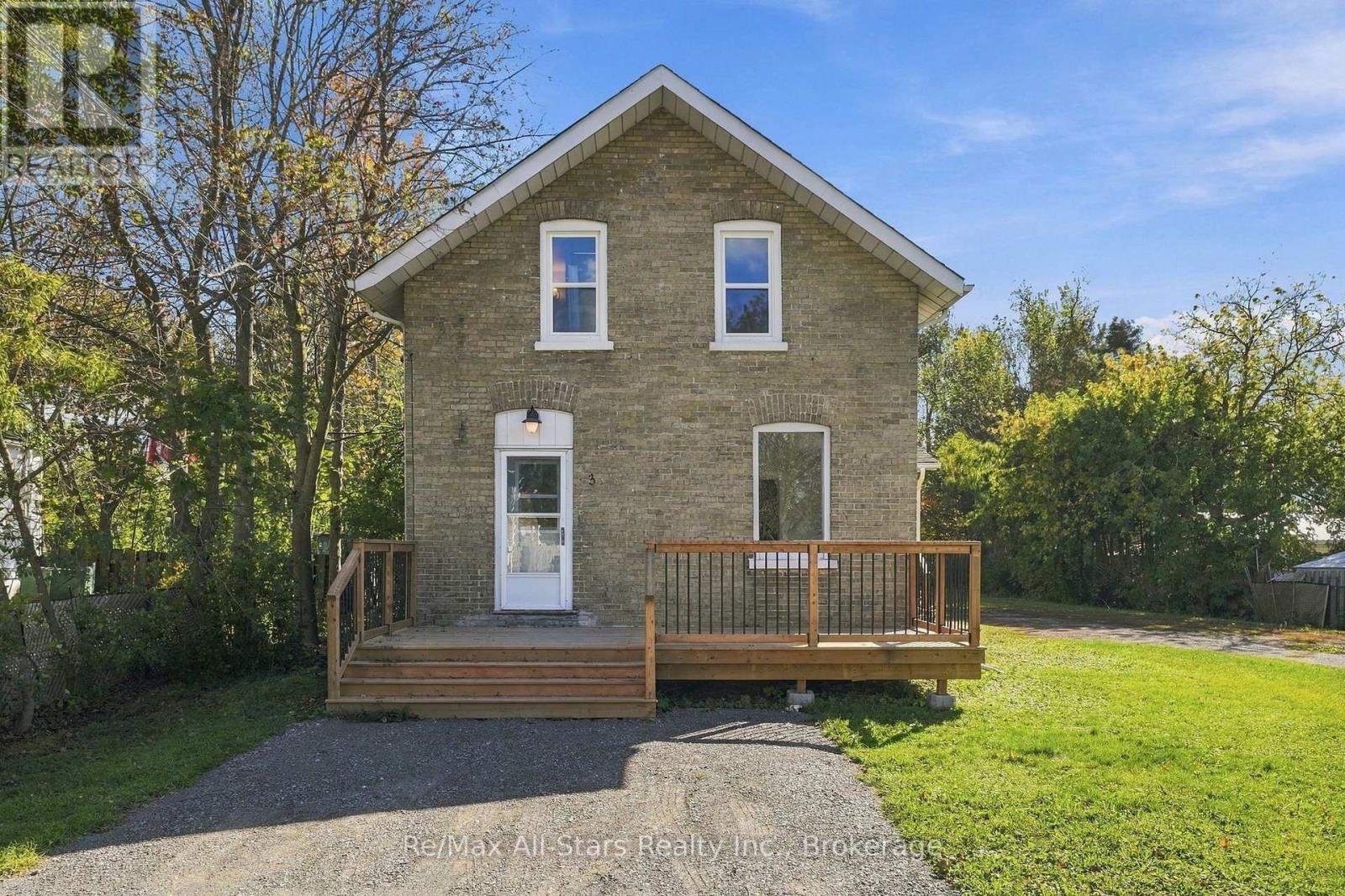 3 Bertie Street, Kawartha Lakes (Lindsay), Ontario  K9V 1H9 - Photo 4 - X14032196