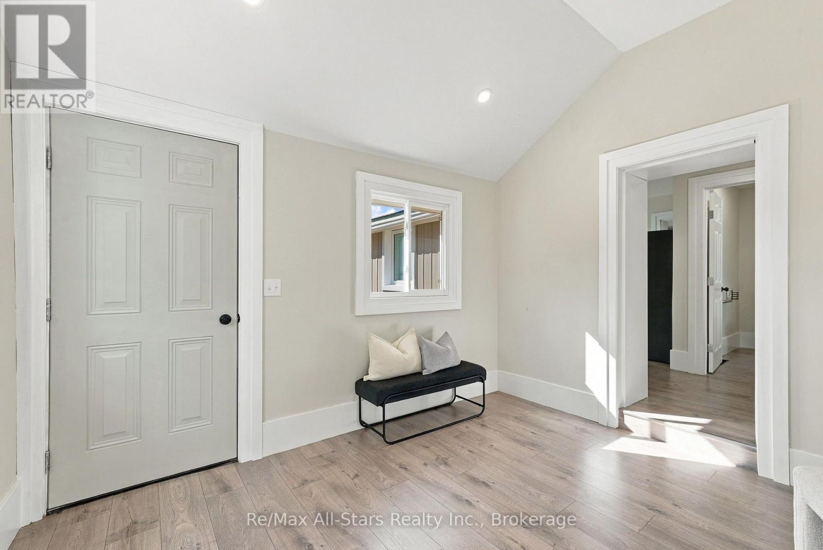 3 Bertie Street, Kawartha Lakes (Lindsay), Ontario  K9V 1H9 - Photo 8 - X14032196