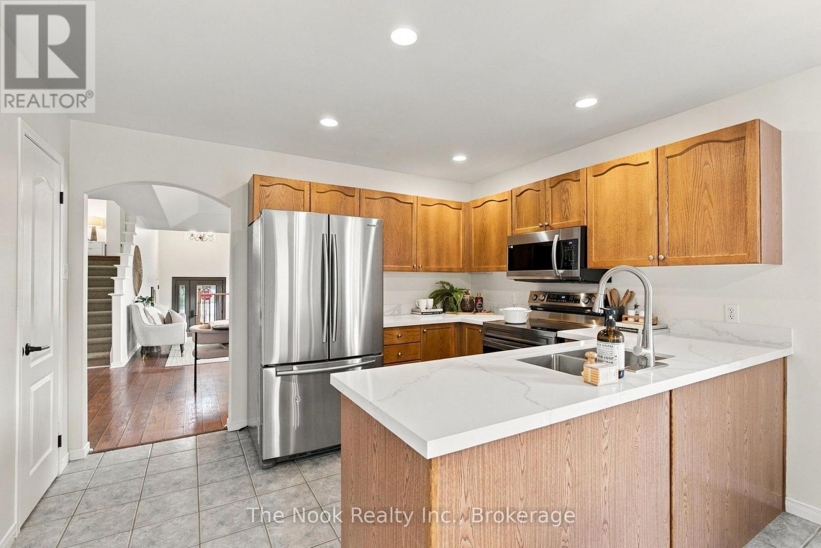 33 Laing Court, Peterborough (Otonabee Ward 1), Ontario  K9K 2N4 - Photo 11 - X14032342