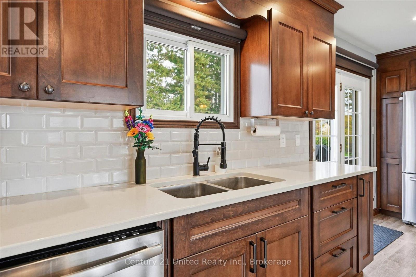 5 Emily Court, Kawartha Lakes (Emily), Ontario  K0L 2W0 - Photo 4 - X14080956