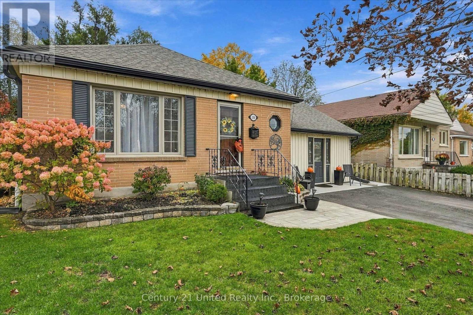 151 Elizabeth Avenue, Peterborough (Northcrest Ward 5), Ontario  K9H 5E2 - Photo 4 - X14081492
