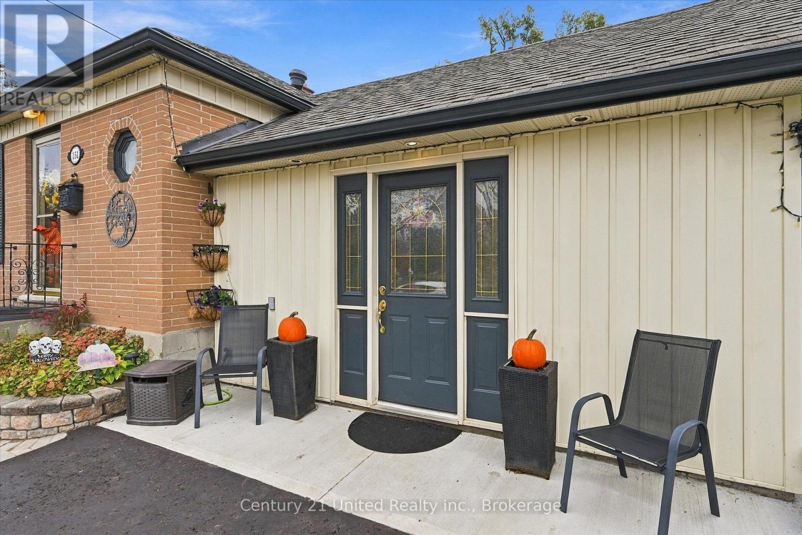 151 Elizabeth Avenue, Peterborough (Northcrest Ward 5), Ontario  K9H 5E2 - Photo 5 - X14081492