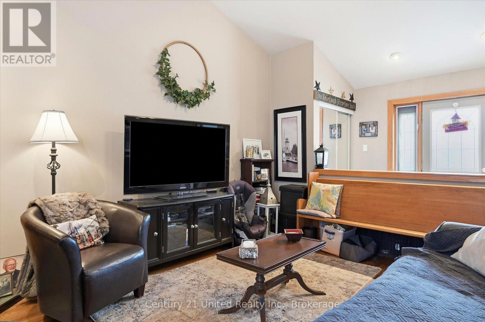 151 Elizabeth Avenue, Peterborough (Northcrest Ward 5), Ontario  K9H 5E2 - Photo 9 - X14081492