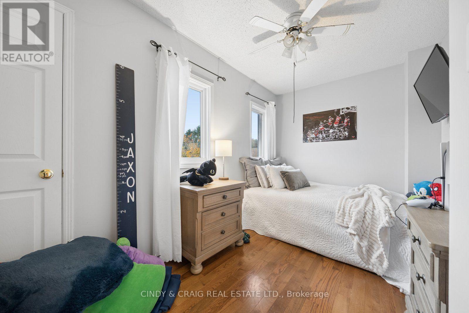 5 Grady Drive, Clarington (Newcastle), Ontario  L1B 1J1 - Photo 15 - E14081762