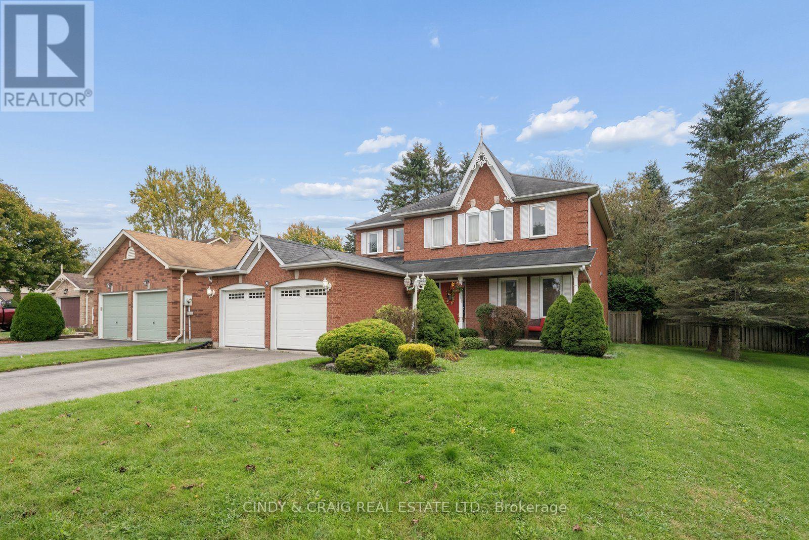 5 Grady Drive, Clarington (Newcastle), Ontario  L1B 1J1 - Photo 2 - E14081762