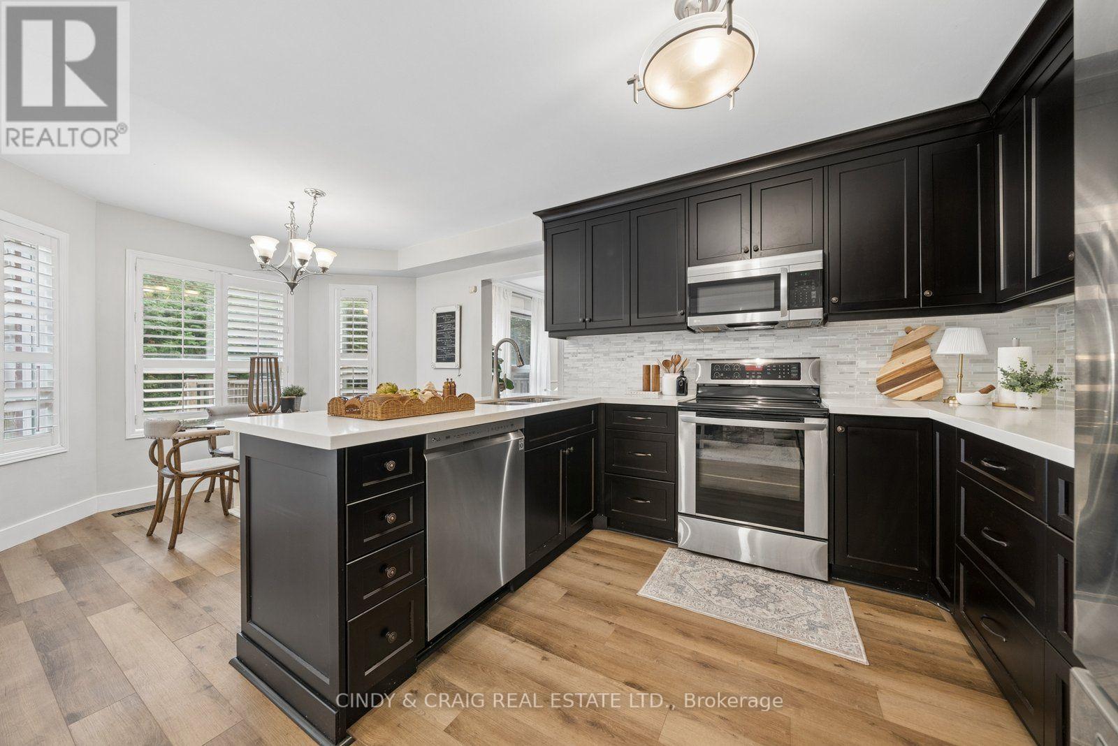 5 Grady Drive, Clarington (Newcastle), Ontario  L1B 1J1 - Photo 9 - E14081762