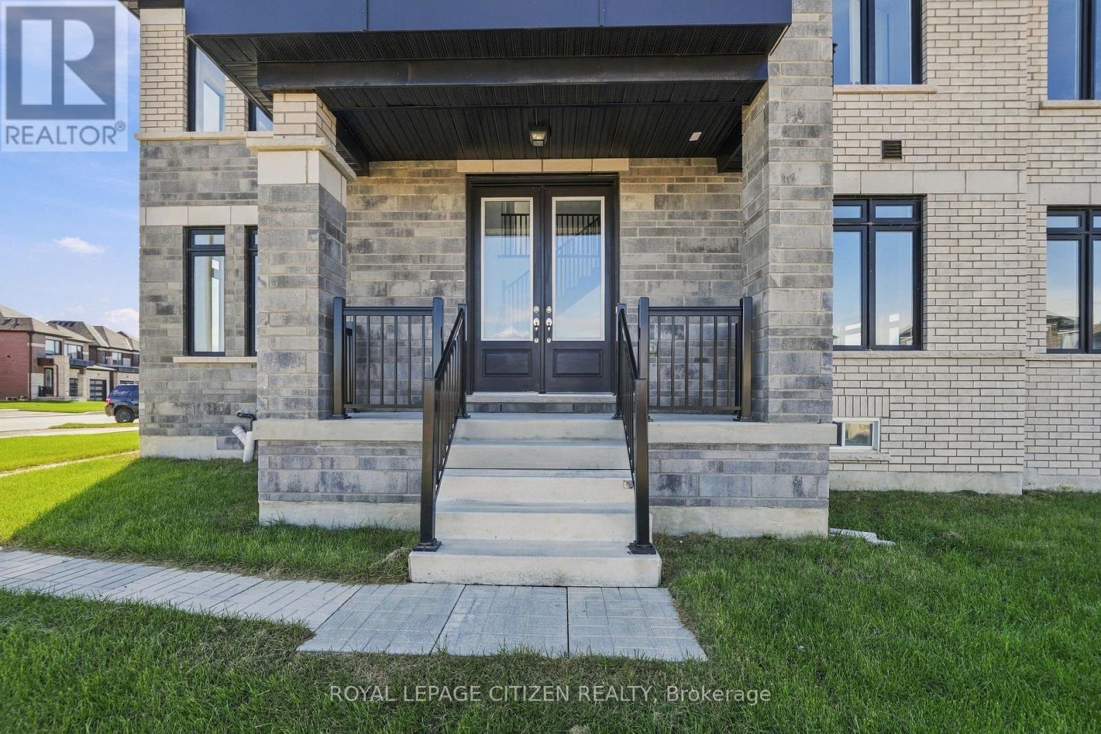 204 St Joseph Road, Kawartha Lakes (Lindsay), Ontario  K9V 0R9 - Photo 3 - X14082110