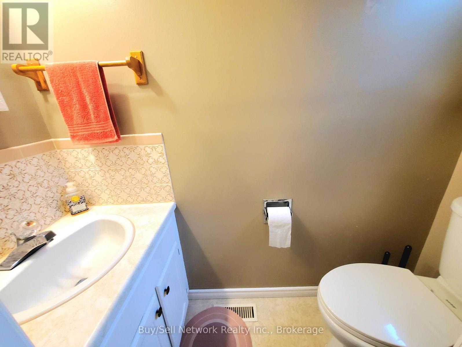 2602 Ridgetop Crescent, Peterborough (Ashburnham Ward 4), Ontario  K9L 1H9 - Photo 16 - X14082440