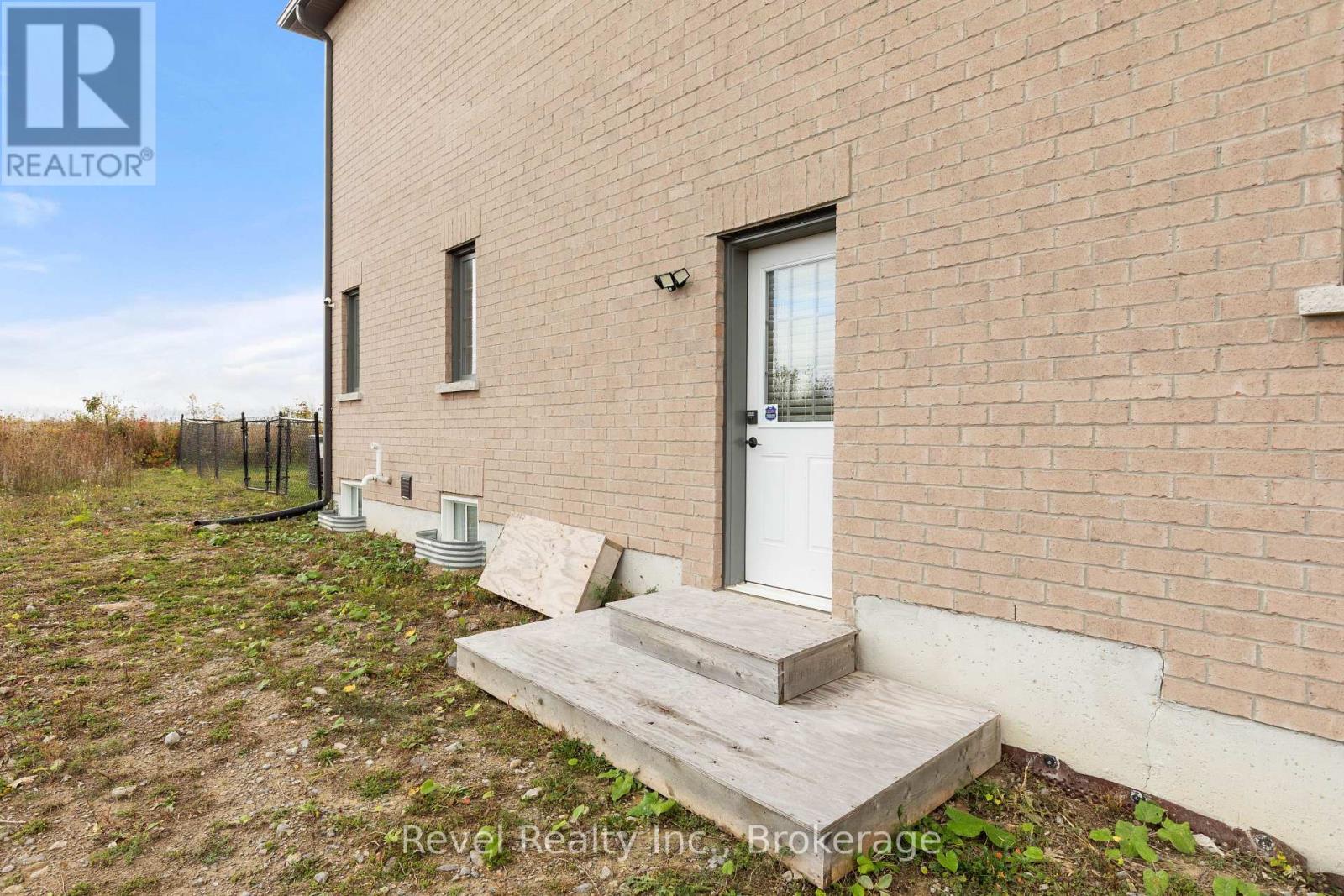 3 Bakogeorge Street, Kawartha Lakes (Lindsay), Ontario  K9V 0E3 - Photo 40 - X14082520