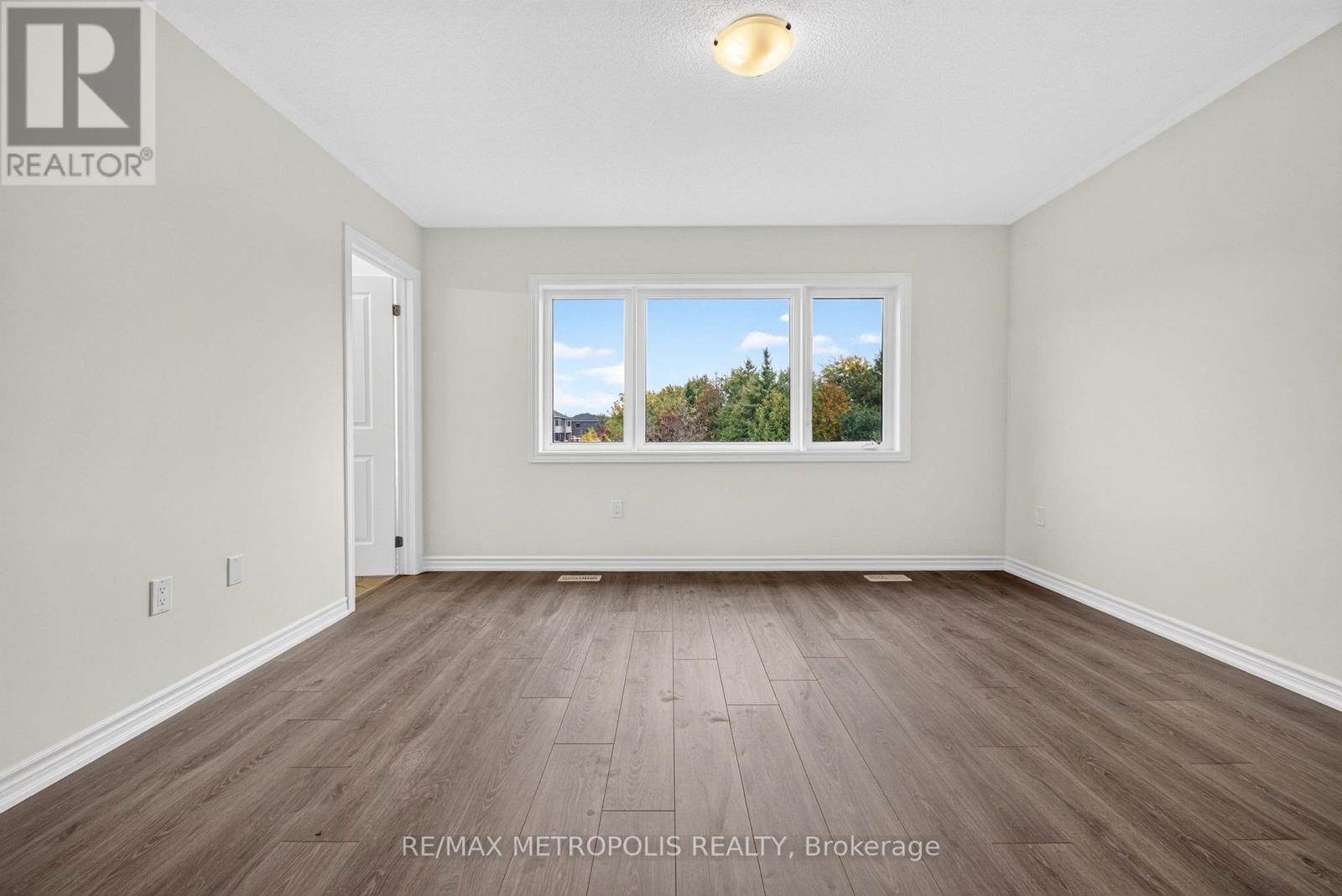 113 Watts Mews, Kawartha Lakes (Lindsay), Ontario  K9V 5V4 - Photo 7 - X14083188