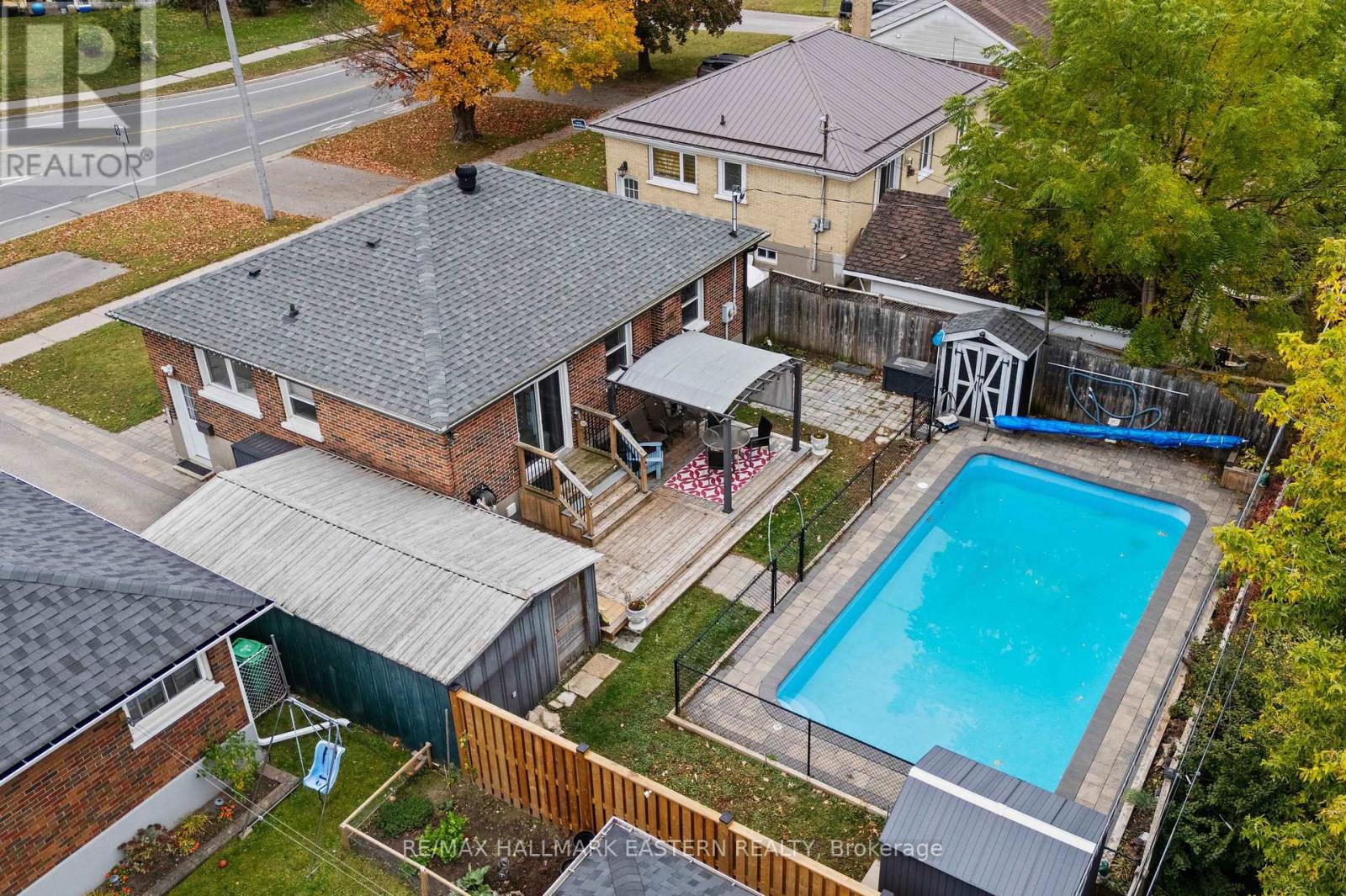 612 Crawford Drive, Peterborough (Otonabee Ward 1), Ontario  K9J 3W7 - Photo 4 - X14084414