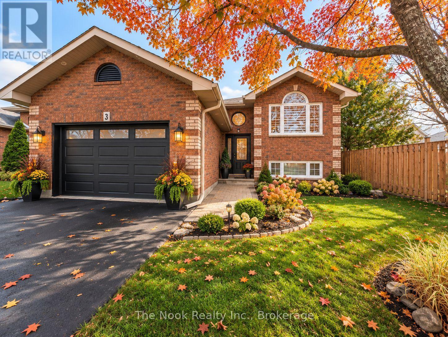 3 Midland Drive, Kawartha Lakes (Lindsay), Ontario  K9V 6B9 - Photo 2 - X14084472