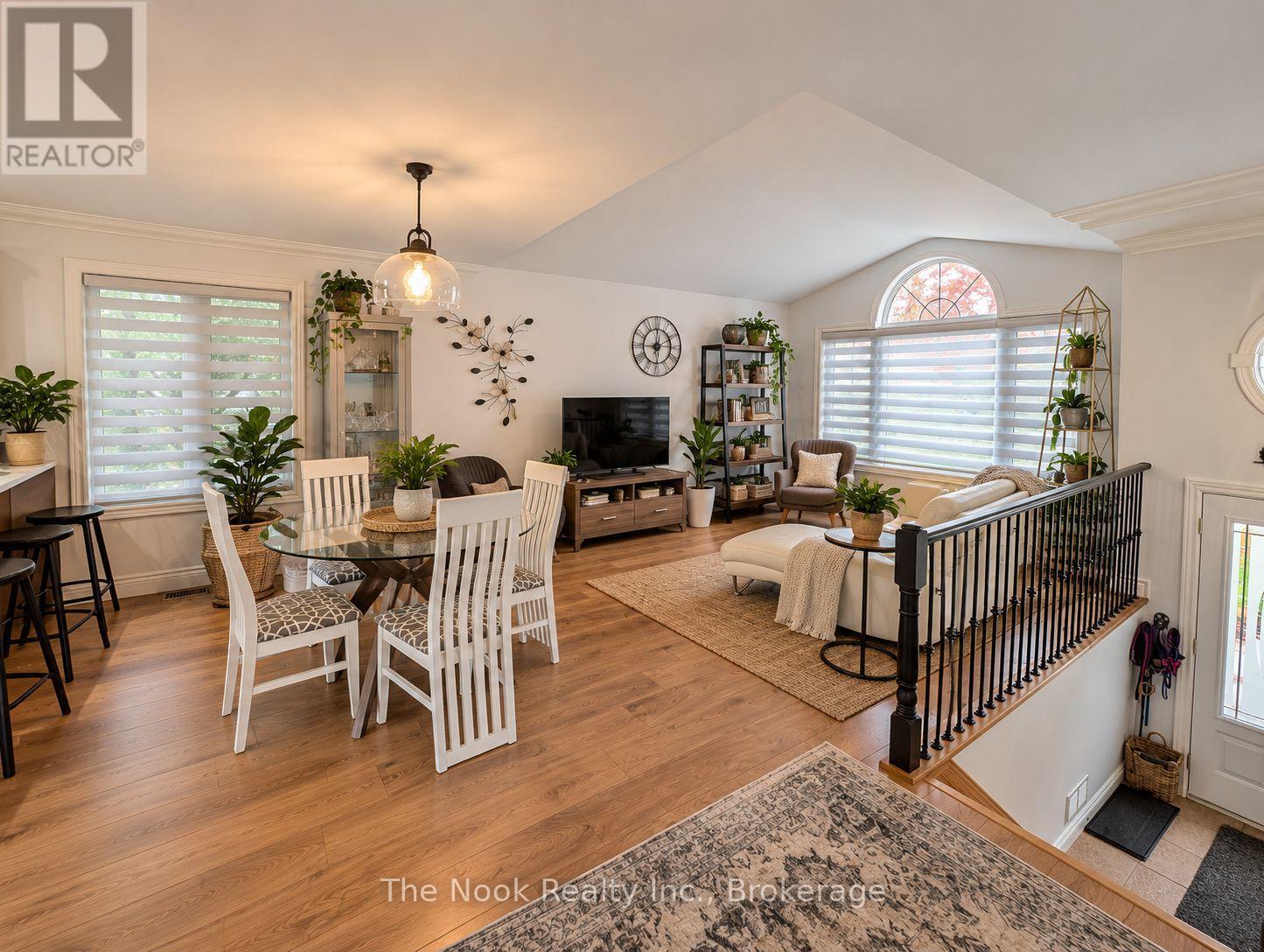 3 Midland Drive, Kawartha Lakes (Lindsay), Ontario  K9V 6B9 - Photo 4 - X14084472