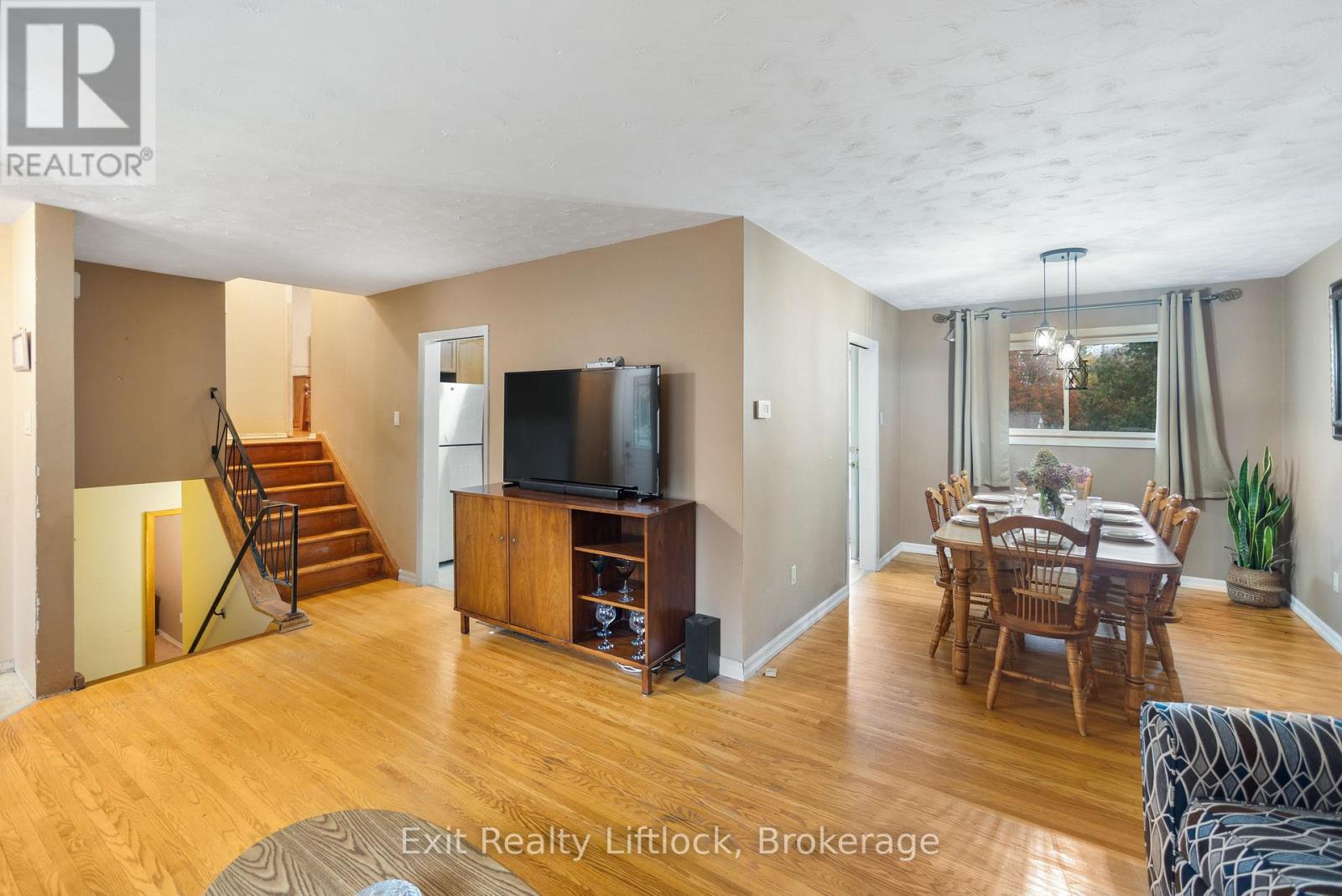 26 Beechwood Drive, Peterborough (Monaghan Ward 2), Ontario  K9J 1M4 - Photo 13 - X14087250