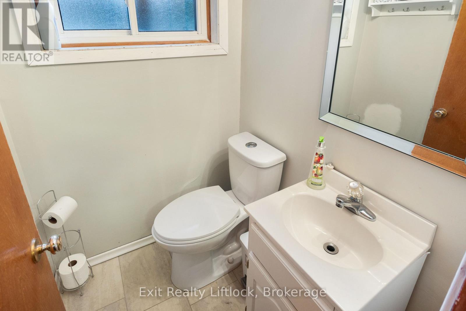26 Beechwood Drive, Peterborough (Monaghan Ward 2), Ontario  K9J 1M4 - Photo 18 - X14087250