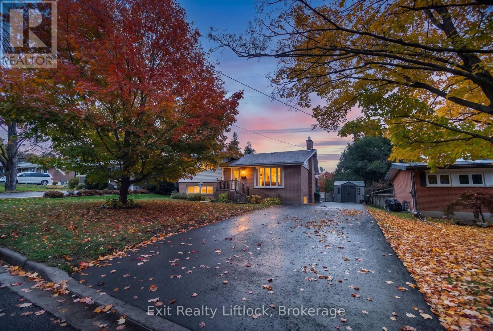 26 Beechwood Drive, Peterborough (Monaghan Ward 2), Ontario  K9J 1M4 - Photo 2 - X14087250