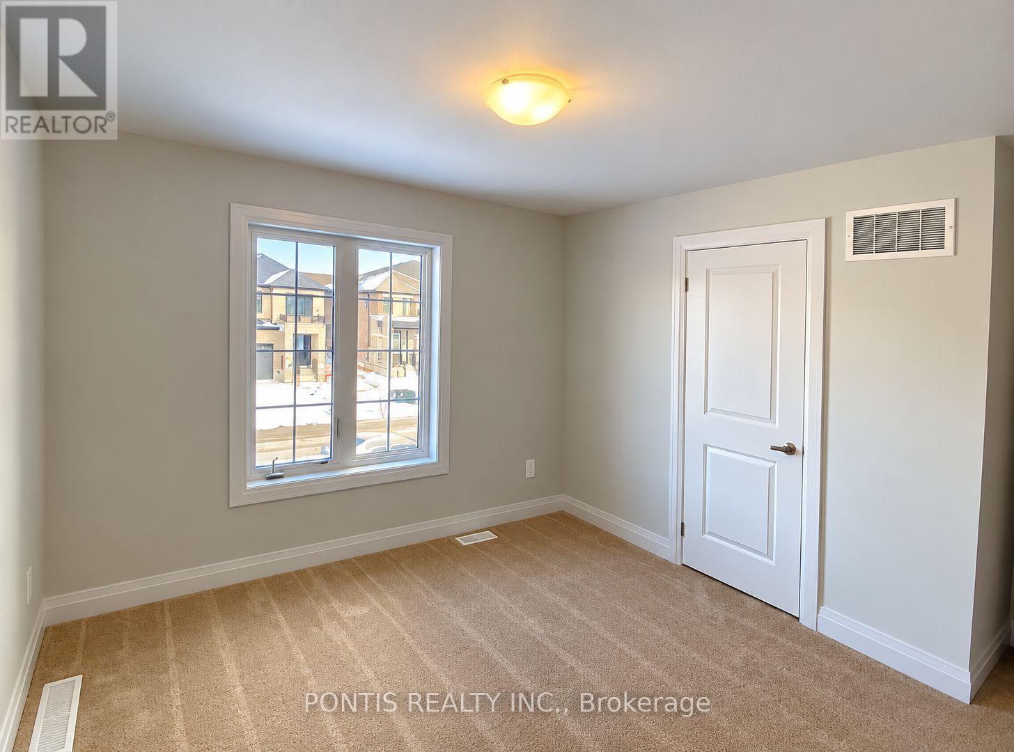 11 Corley Street, Kawartha Lakes (Lindsay), Ontario  K9V 6C2 - Photo 3 - X14087576