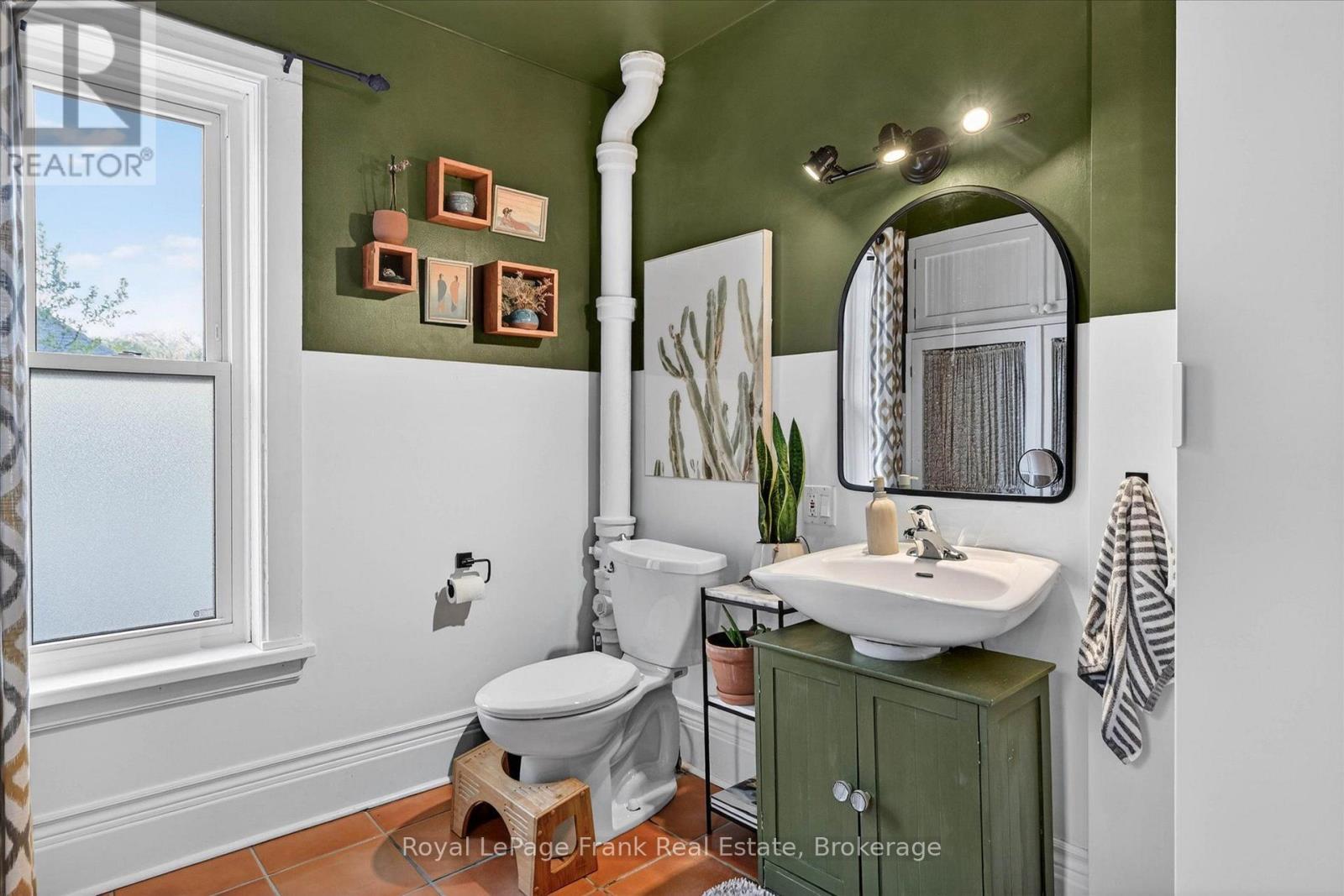 273 William Street, Peterborough (Town Ward 3), Ontario  K9J 5E5 - Photo 25 - X14087730