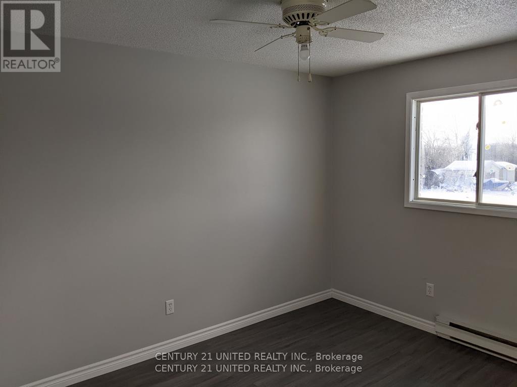 538 Crystal Drive, Peterborough (Ashburnham Ward 4), Ontario  K9J 8H1 - Photo 17 - X14089122