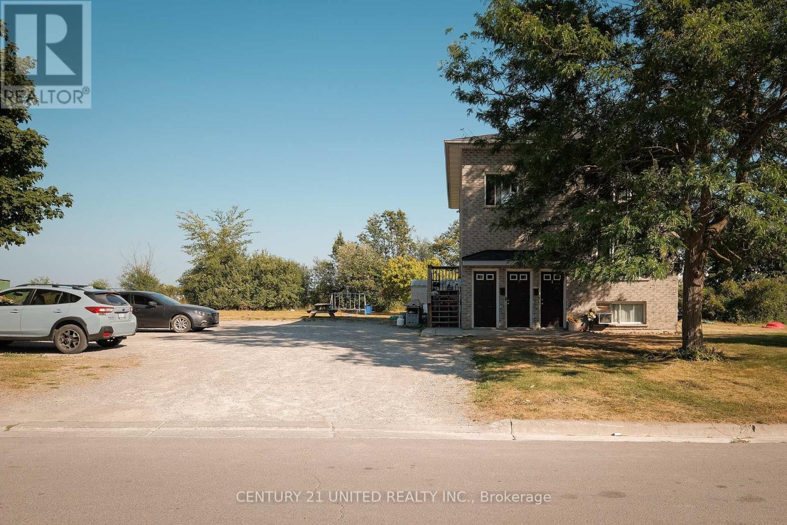 538 Crystal Drive, Peterborough (Ashburnham Ward 4), Ontario  K9J 8H1 - Photo 4 - X14089122