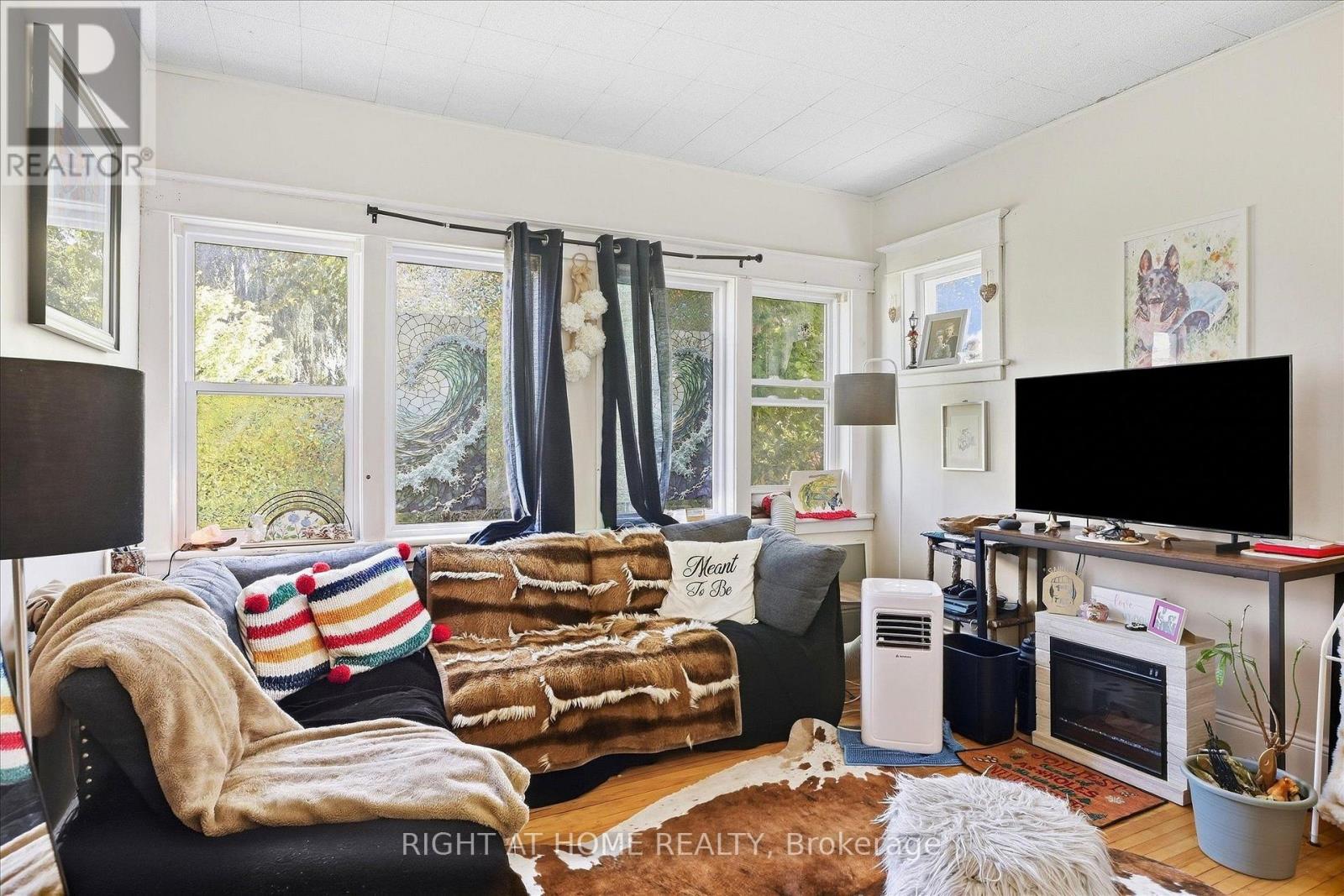 33 Melbourne Street W, Kawartha Lakes (Lindsay), Ontario  K9V 2S7 - Photo 25 - X14089814