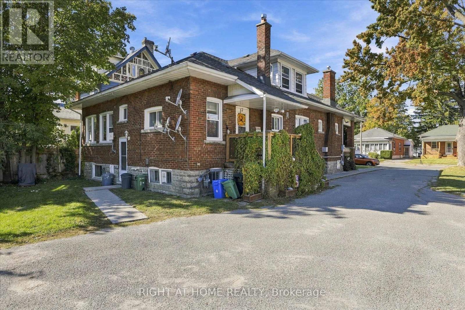 33 Melbourne Street W, Kawartha Lakes (Lindsay), Ontario  K9V 2S7 - Photo 39 - X14089814