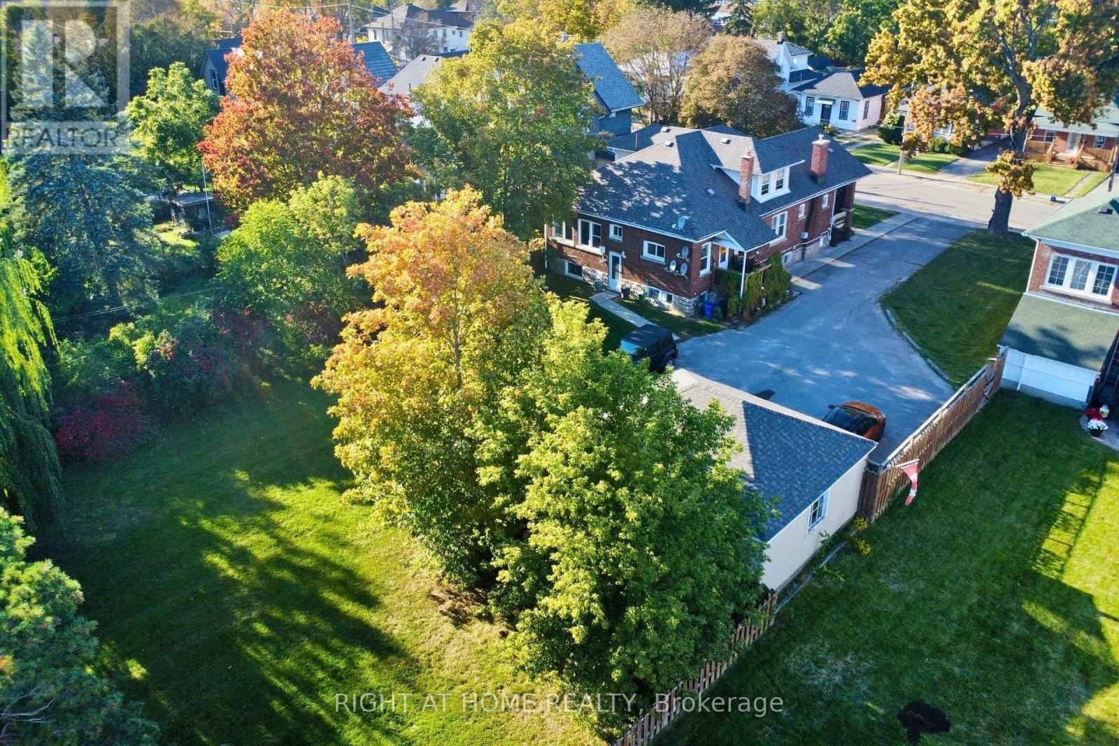 33 Melbourne Street W, Kawartha Lakes (Lindsay), Ontario  K9V 2S7 - Photo 44 - X14089814