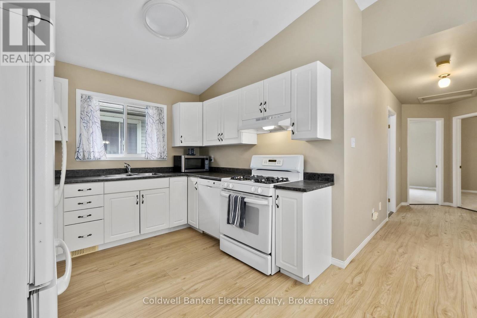 271 Dainton Drive, Peterborough, Ontario  K9H 7N6 - Photo 10 - X14092530