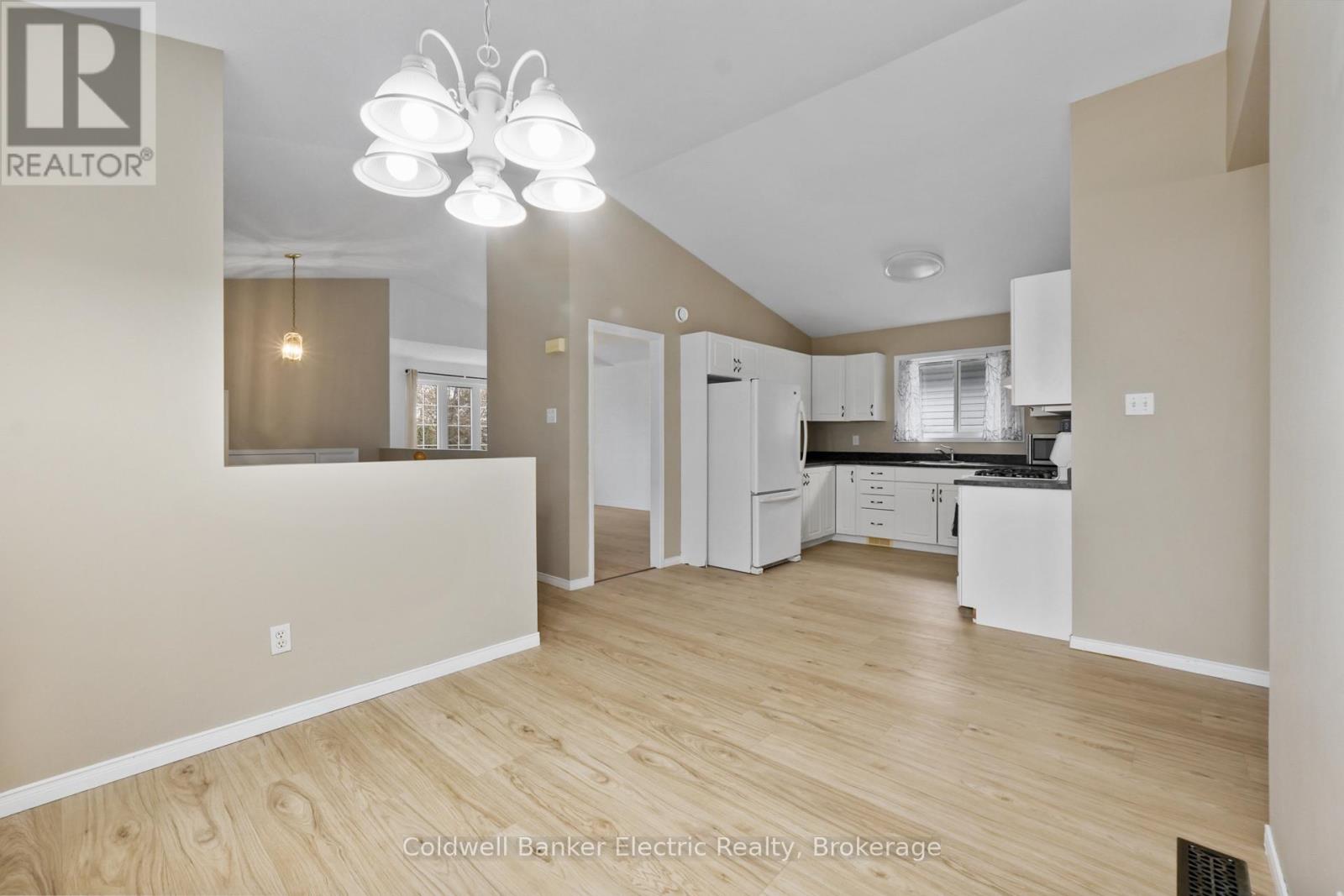 271 Dainton Drive, Peterborough, Ontario  K9H 7N6 - Photo 9 - X14092530