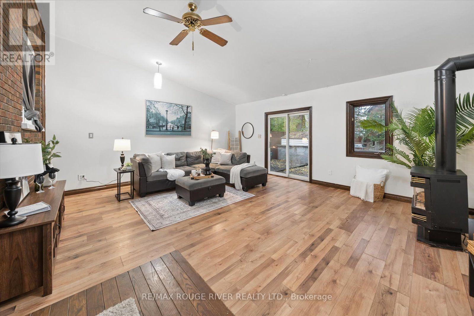 1314 Monaghan Road, Peterborough (Town Ward 3), Ontario  K9J 5M1 - Photo 11 - X14092836