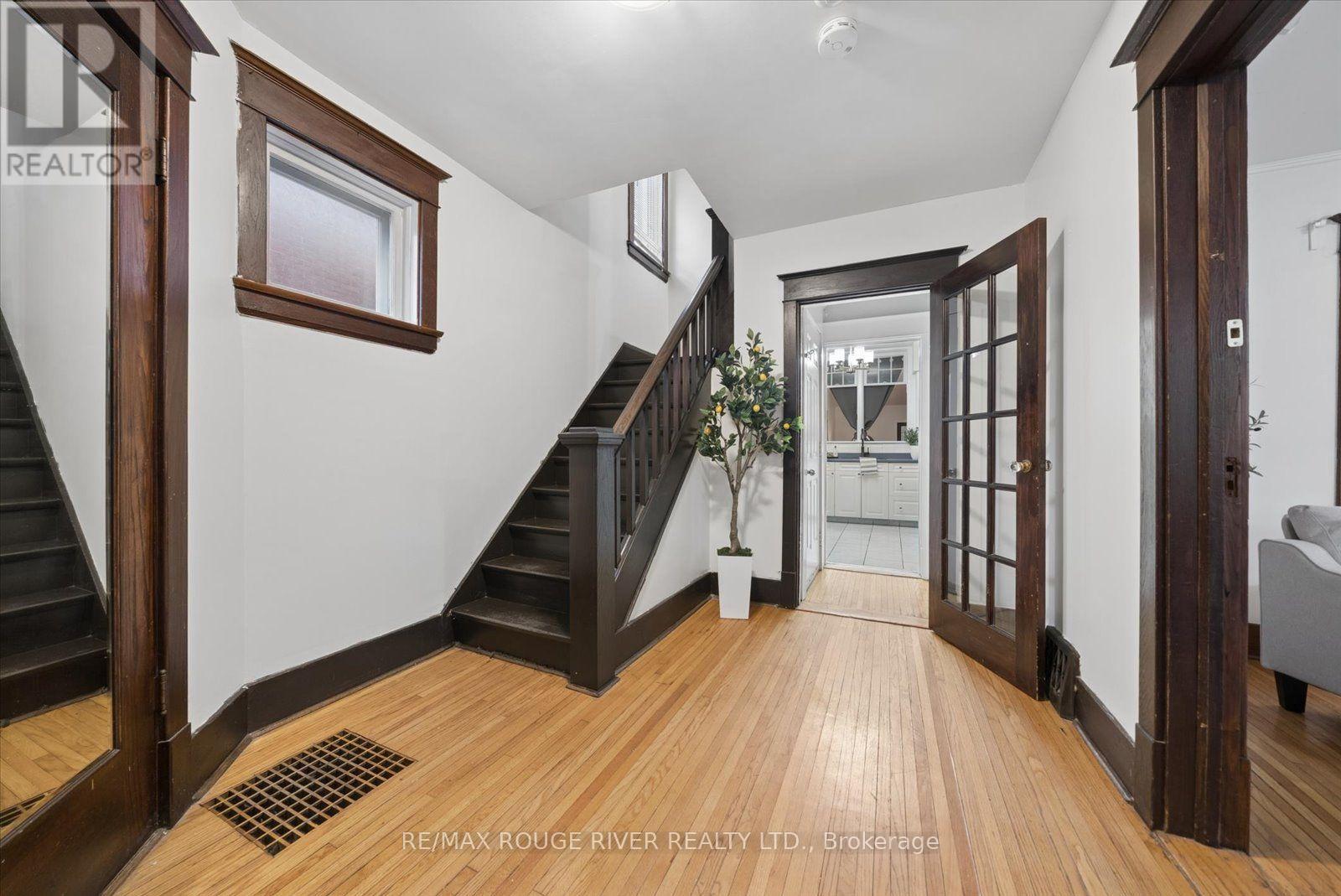 1314 Monaghan Road, Peterborough (Town Ward 3), Ontario  K9J 5M1 - Photo 2 - X14092836