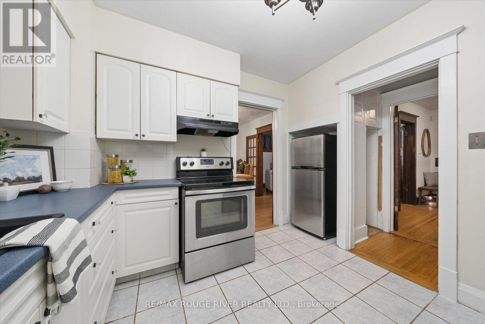1314 Monaghan Road, Peterborough (Town Ward 3), Ontario  K9J 5M1 - Photo 8 - X14092836