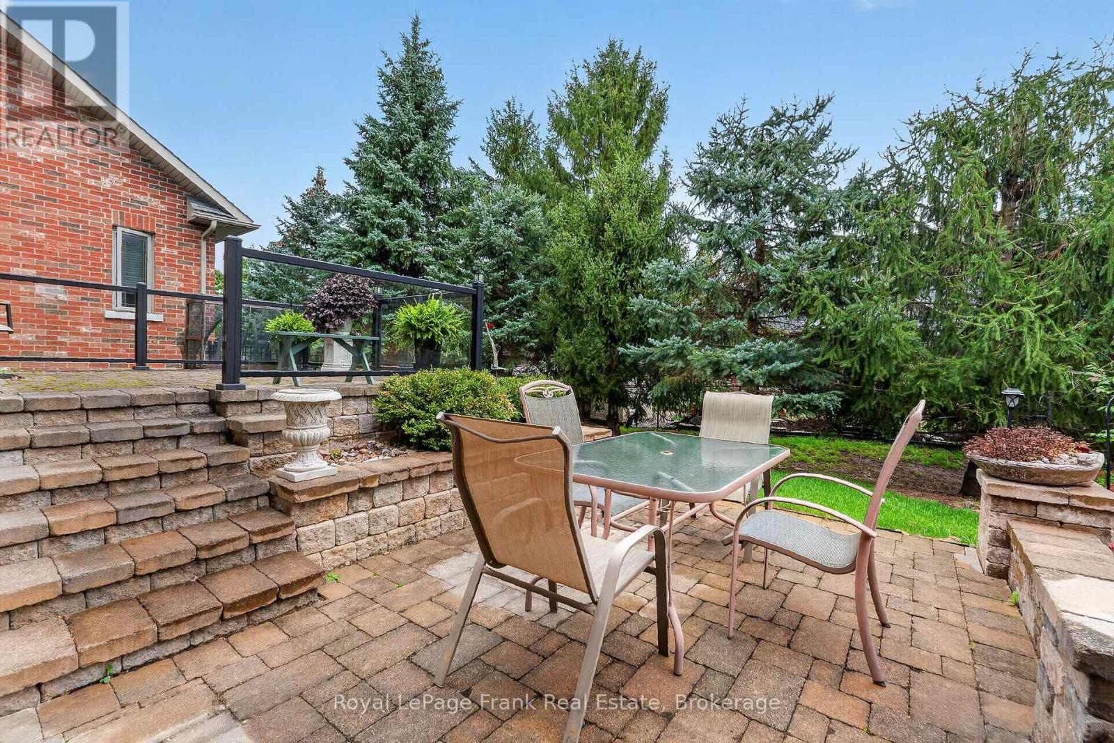 39 Green Arbour Way, Kawartha Lakes (Lindsay), Ontario  K9V 0E7 - Photo 37 - X14093286