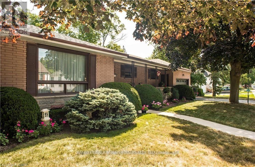 30 Adelaide Street S, Kawartha Lakes (Lindsay), Ontario  K9V 3J7 - Photo 2 - X14093364