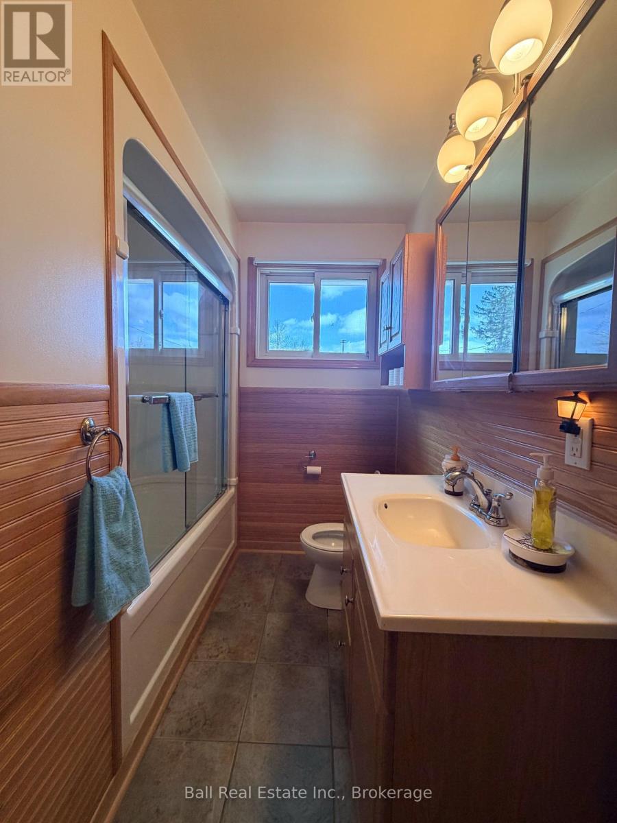 21 Larch Street, Highlands East (Bicroft Ward), Ontario  K0L 1M0 - Photo 14 - X14093610