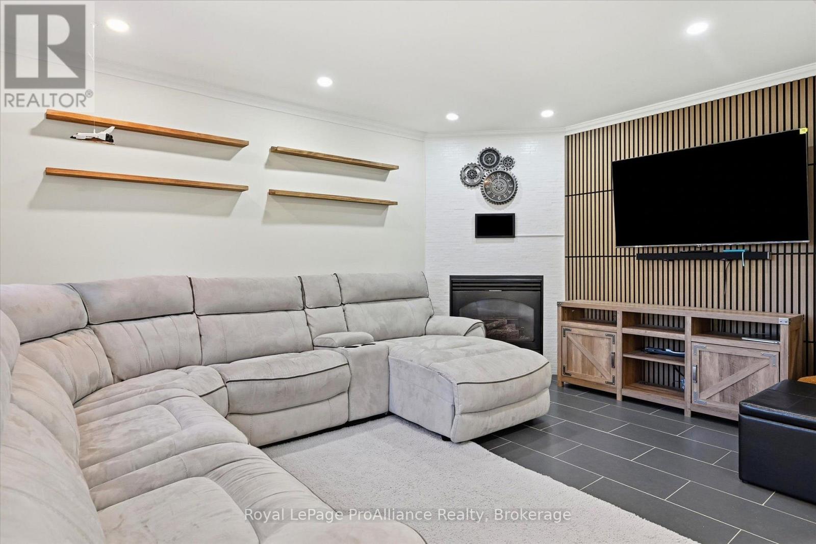 1316 Scollard Drive, Peterborough (Ashburnham Ward 4), Ontario  K9H 7K1 - Photo 16 - X14094302