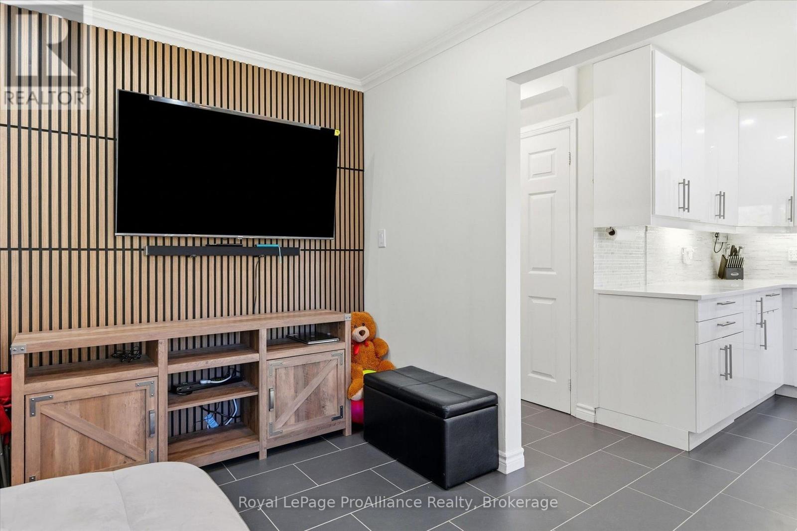 1316 Scollard Drive, Peterborough (Ashburnham Ward 4), Ontario  K9H 7K1 - Photo 17 - X14094302
