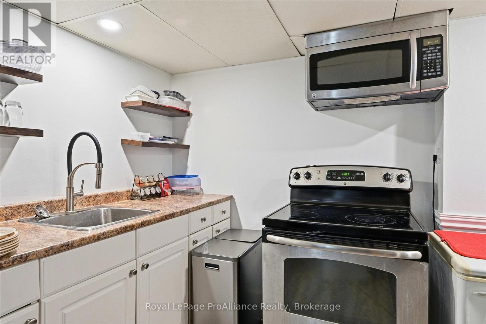 1316 Scollard Drive, Peterborough (Ashburnham Ward 4), Ontario  K9H 7K1 - Photo 42 - X14094302