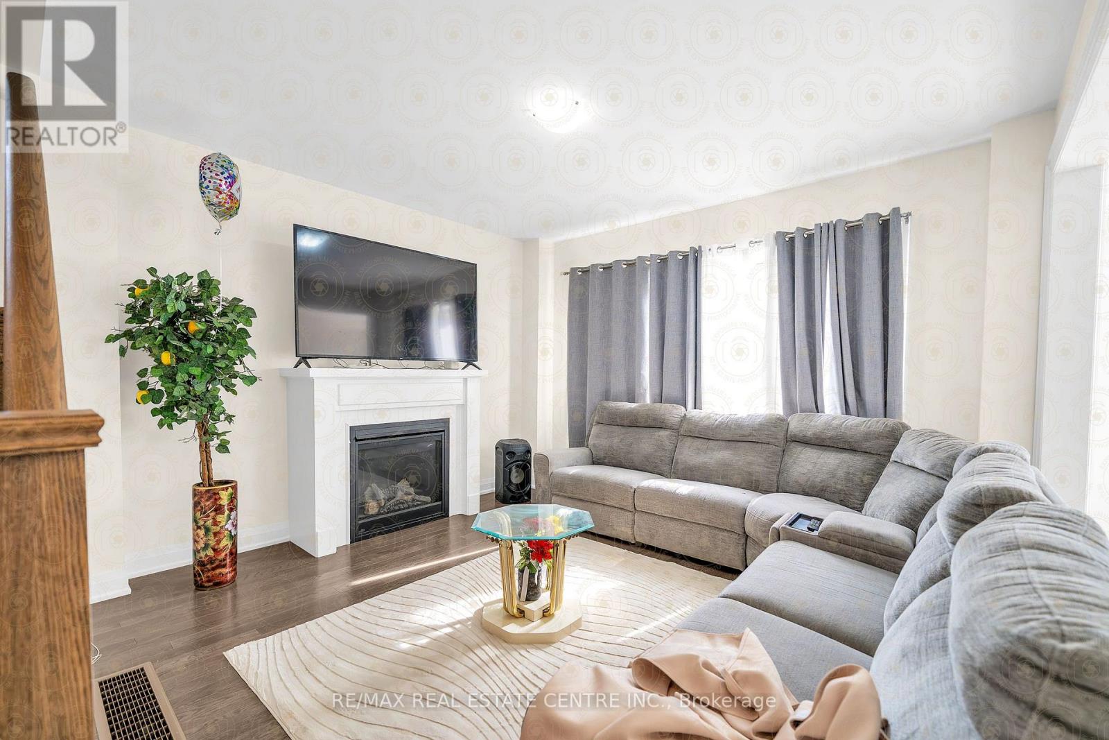 43 Northrop Avenue, Clarington (Newcastle), Ontario  L1B 0W6 - Photo 4 - E14094270