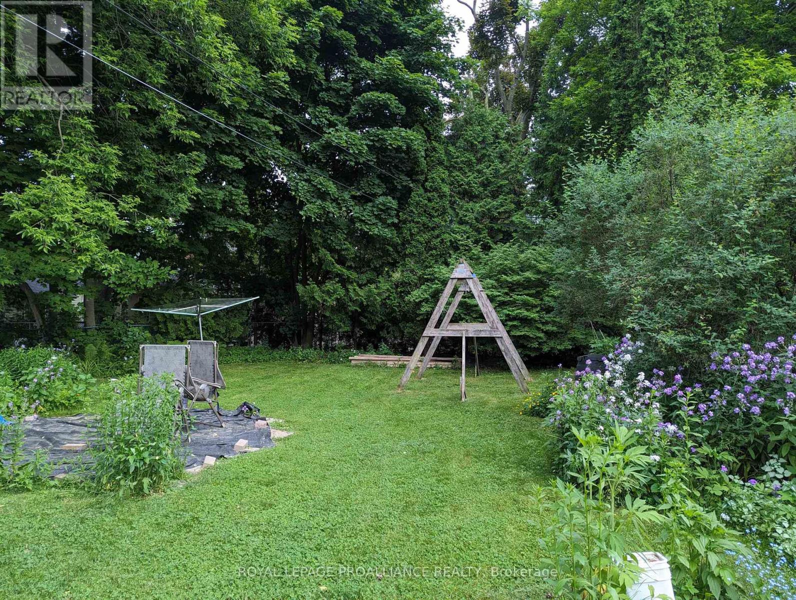 573 Homewood Avenue, Peterborough (Town Ward 3), Ontario  K9H 2N4 - Photo 12 - X14094442