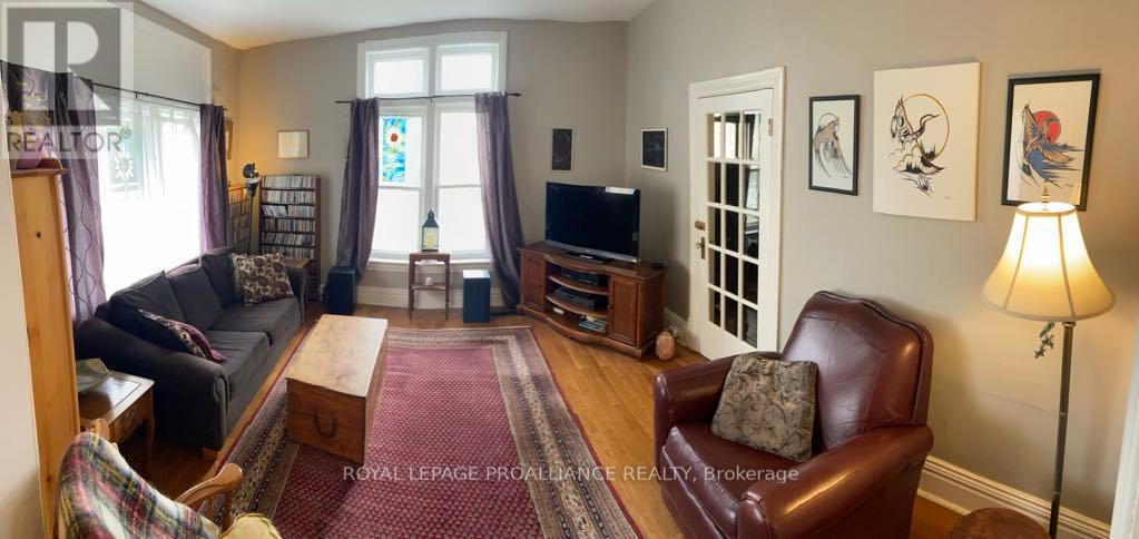 573 Homewood Avenue, Peterborough (Town Ward 3), Ontario  K9H 2N4 - Photo 6 - X14094442