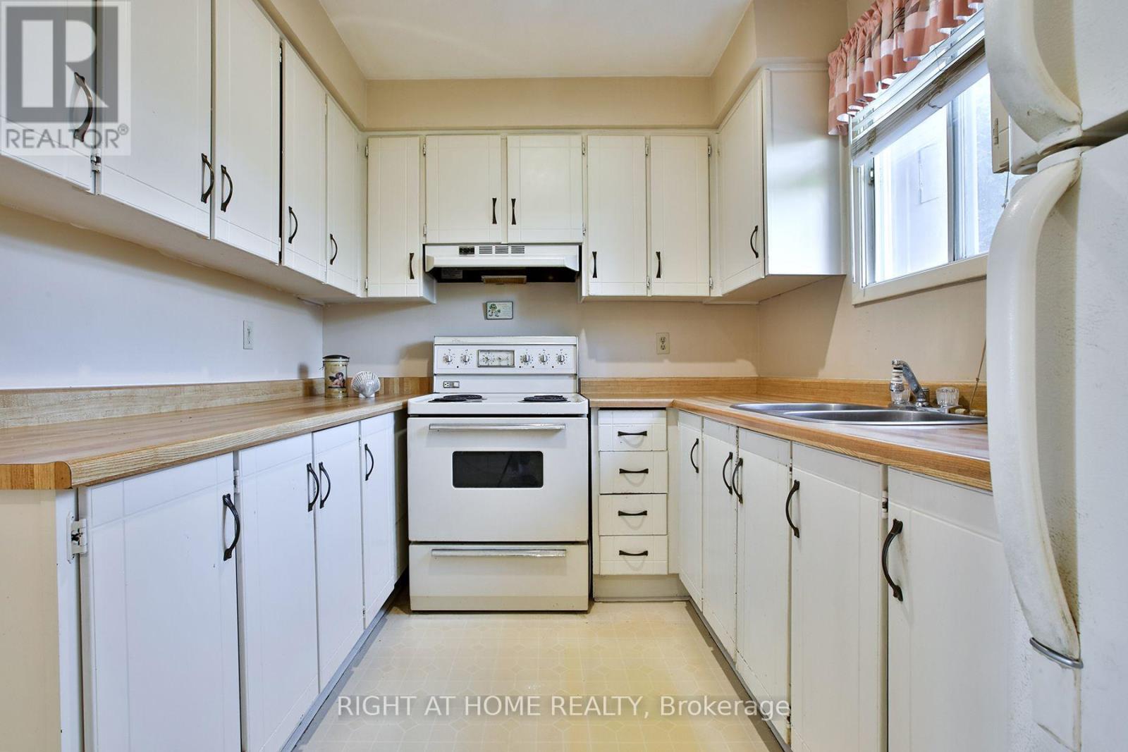 12 Rogers Road, Kawartha Lakes (Lindsay), Ontario  K9V 5C4 - Photo 11 - X14096344