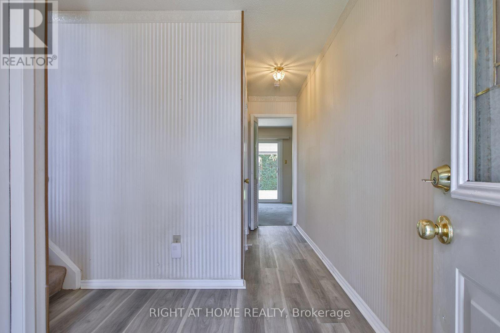12 Rogers Road, Kawartha Lakes (Lindsay), Ontario  K9V 5C4 - Photo 2 - X14096344
