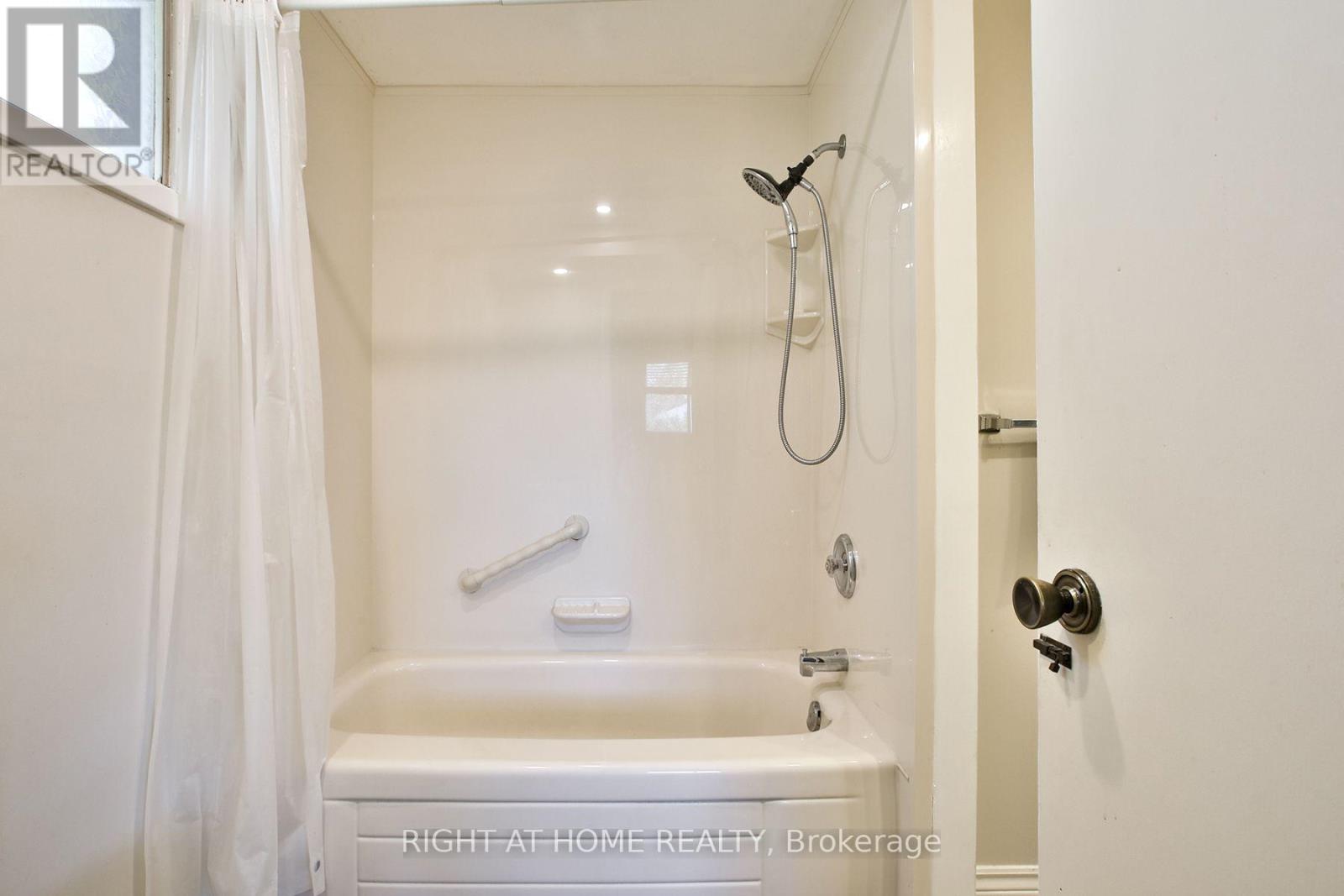 12 Rogers Road, Kawartha Lakes (Lindsay), Ontario  K9V 5C4 - Photo 24 - X14096344