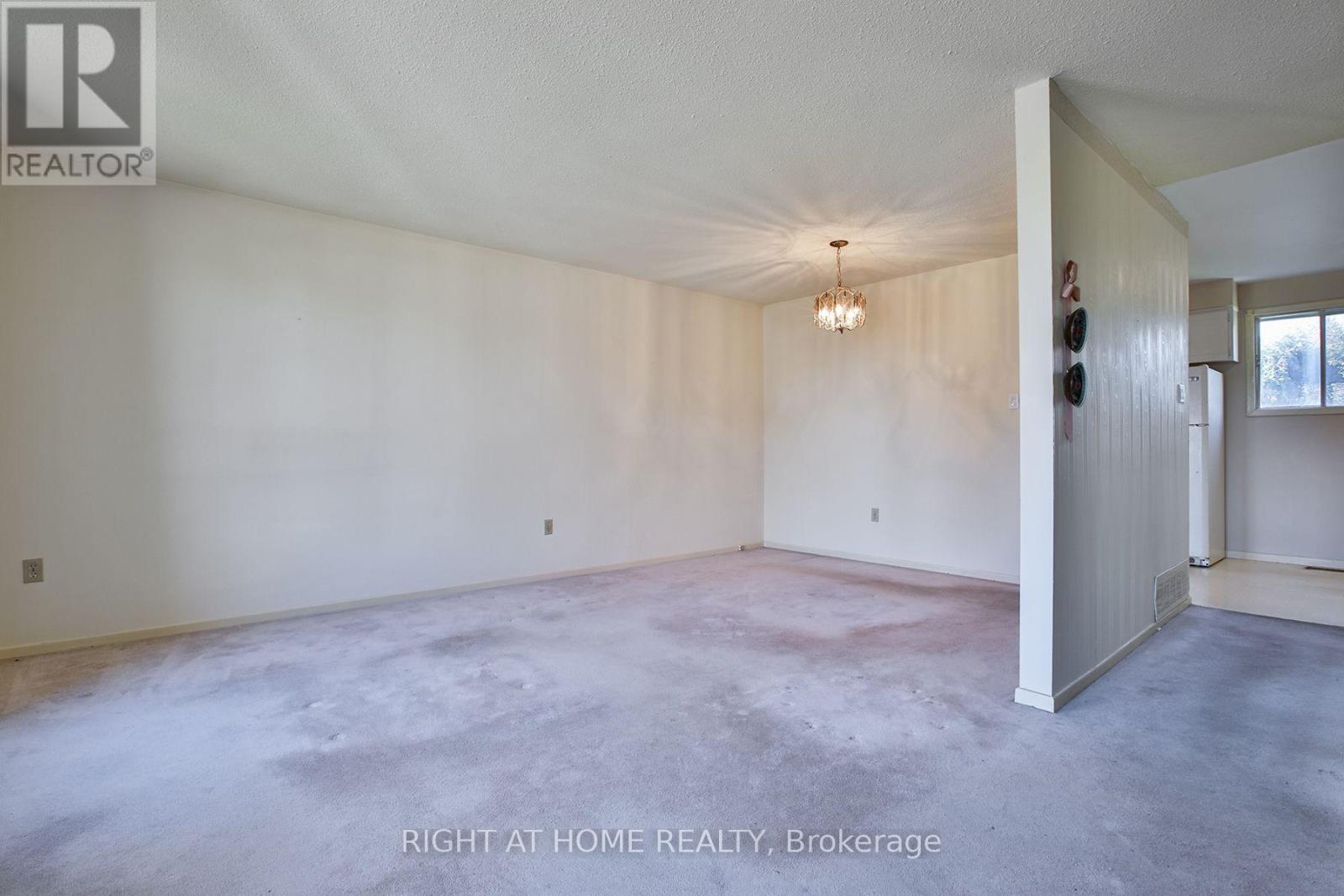 12 Rogers Road, Kawartha Lakes (Lindsay), Ontario  K9V 5C4 - Photo 8 - X14096344